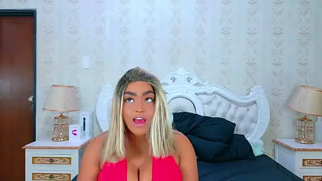 TianahGlow online show from November 21, 8:41 pm