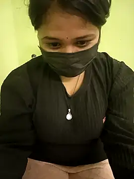 Snapshot of KEEP879_346 chatting on November 26, 5:24 pm KEEP879 346 online show from November 26, 5:24 pm