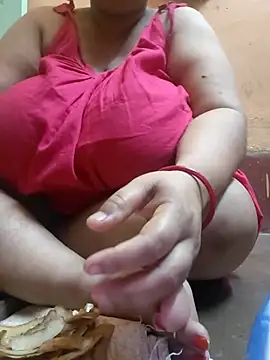 Snapshot of Lizza_boudi chatting on October 12, 2:35 am Lizza boudi online show from October 12, 2:35 am