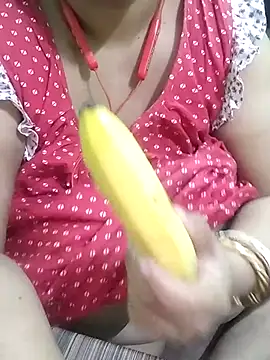 Snapshot of Lizza_boudi chatting on February 27, 1:52 am Lizza boudi online show from February 27, 1:52 am