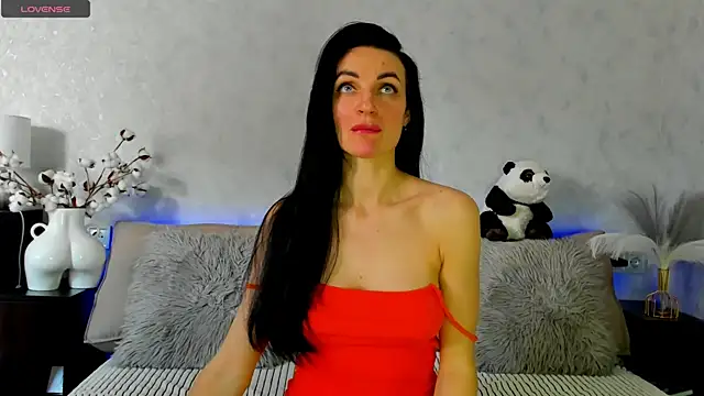 Snapshot of Tina_Mart chatting on April 27, 10:35 am Tina Mart online show from April 27, 10:35 am