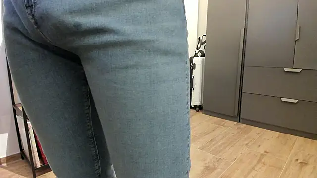 molicaremolicare online show from February 24, 8:31 pm