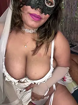 WifyHubby 38 online show from March 16, 9:58 pm