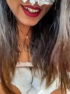 WifyHubby 38 online show from January 9, 5:53 pm