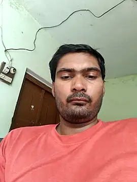 ccuteboyyyy online show from October 1, 4:50 am