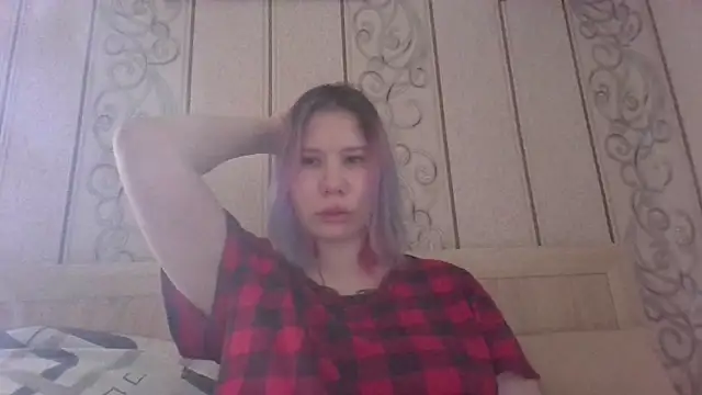 Snapshot of Little_kitsune1707 chatting on September 25, 10:10 am Little kitsune1707 online show from September 25, 10:10 am