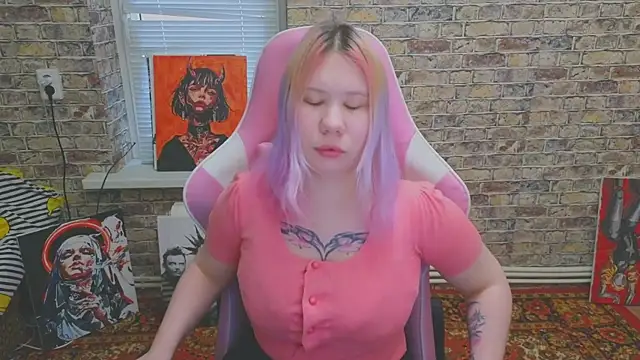 Little kitsune1707 online show from December 20, 9:01 am