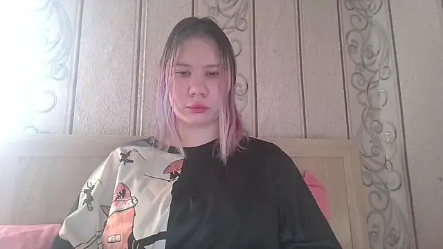Snapshot of Little_kitsune1707 chatting on September 30, 4:29 am Little kitsune1707 online show from September 30, 4:29 am