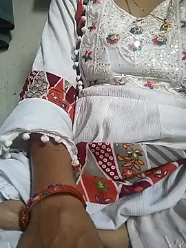 lovely----bhabhi online show from February 9, 5:05 am