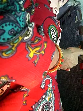 lovely----bhabhi online show from January 6, 4:00 pm