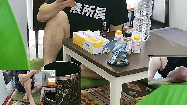 Snapshot of YARASERO-kun chatting on March 1, 1:16 am YARASERO-kun online show from March 1, 1:16 am