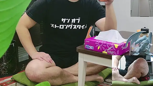 Snapshot of YARASERO-kun chatting on December 14, 7:47 am YARASERO-kun online show from December 14, 7:47 am