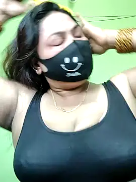 Snapshot of rani130 chatting on February 14, 1:34 am rani130 online show from February 14, 1:34 am