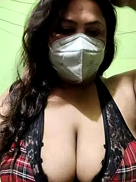 Snapshot of rani130 chatting on February 19, 1:29 am rani130 online show from February 19, 1:29 am