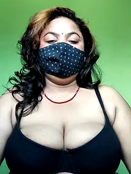 Snapshot of rani130 chatting on September 26, 12:50 am rani130 online show from September 26, 12:50 am