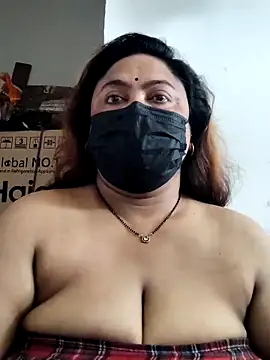 rani130 online show from May 11, 1:51 am