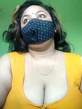 Snapshot of rani130 chatting on November 29, 1:39 am rani130 online show from November 29, 1:39 am