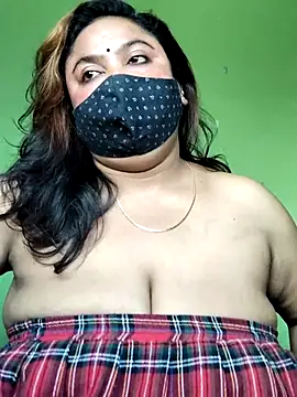 Snapshot of rani130 chatting on November 27, 1:39 am rani130 online show from November 27, 1:39 am