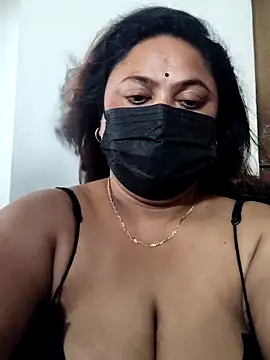 rani130 online show from May 14, 1:24 am