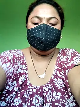 Snapshot of rani130 chatting on October 24, 12:53 am rani130 online show from October 24, 12:53 am