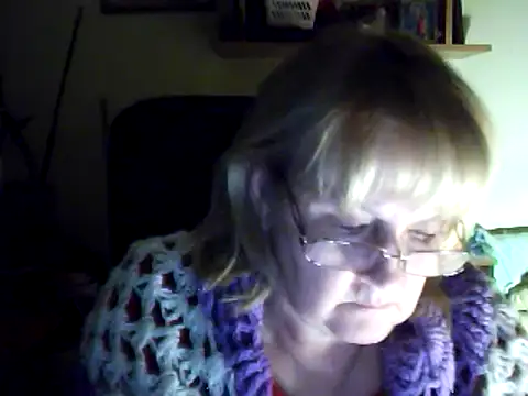 Snapshot of Violet5364 chatting on February 18, 8:03 pm Violet5364 online show from February 18, 8:03 pm
