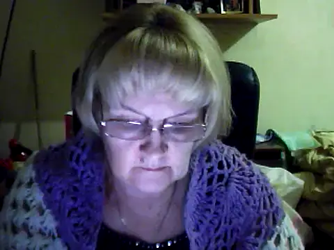 Snapshot of Violet5364 chatting on February 16, 5:15 pm Violet5364 online show from February 16, 5:15 pm