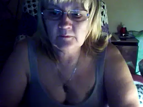 Snapshot of Violet5364 chatting on March 12, 7:58 pm Violet5364 online show from March 12, 7:58 pm