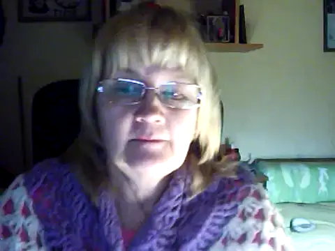 Snapshot of Violet5364 chatting on February 12, 7:13 pm Violet5364 online show from February 12, 7:13 pm