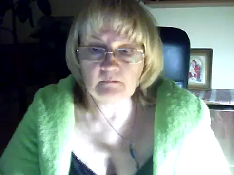 Snapshot of Violet5364 chatting on November 2, 3:06 pm Violet5364 online show from November 2, 3:06 pm