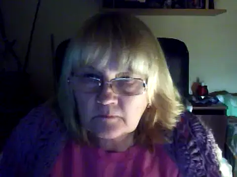 Snapshot of Violet5364 chatting on February 23, 6:23 pm Violet5364 online show from February 23, 6:23 pm
