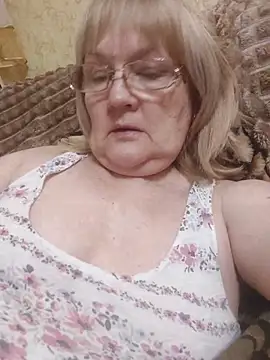 Violet5364 online show from July 2, 8:26 pm