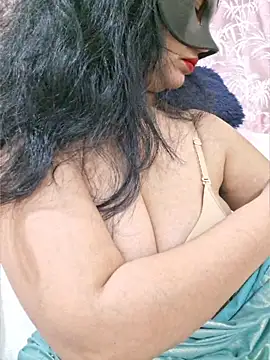 Jassi Does online show from May 20, 10:07 pm