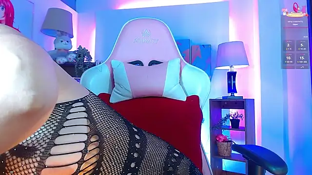 Snapshot of emily_jewell1 chatting on October 7, 11:00 am emily jewell1 online show from October 7, 11:00 am