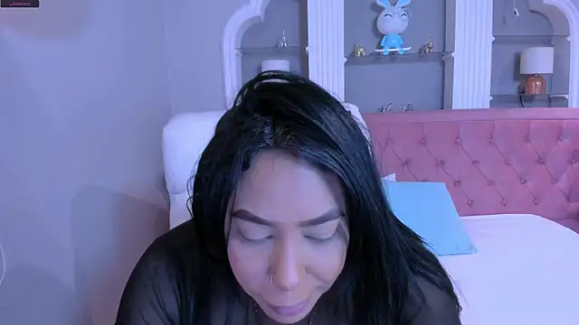 Snapshot of emma_purple_ chatting on February 26, 12:16 pm emma purple online show from February 26, 12:16 pm