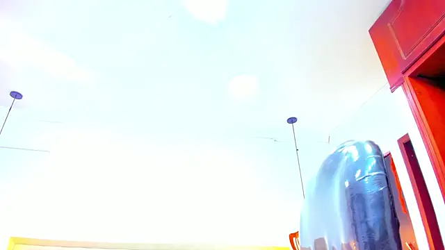 Snapshot of emma_purple_ chatting on October 29, 5:12 pm emma purple online show from October 29, 5:12 pm