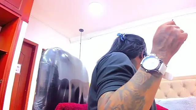 Snapshot of emma_purple_ chatting on November 26, 5:35 pm emma purple online show from November 26, 5:35 pm