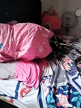 emma purple  online show from March 26, 7:23 pm