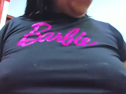 Snapshot of emma_purple_ chatting on February 6, 5:53 pm emma purple online show from February 6, 5:53 pm