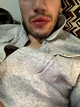 yaxxx03 online show from November 28, 7:47 pm