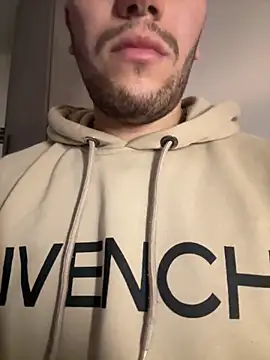 yaxxx03 online show from February 14, 10:47 pm