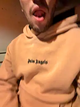 yaxxx03 online show from October 23, 5:44 pm