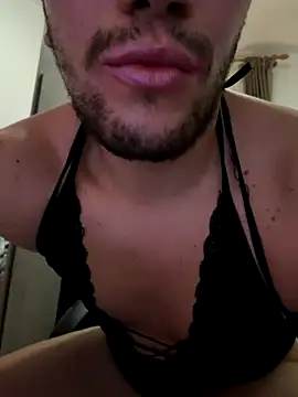 yaxxx03 online show from October 13, 6:20 pm