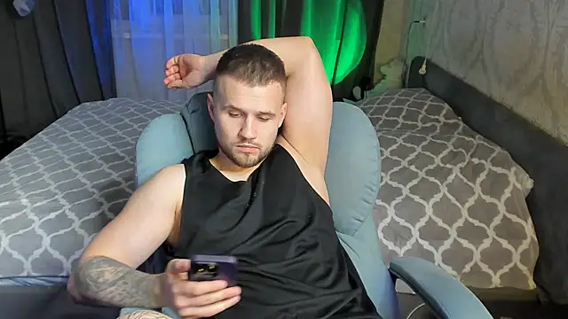 Vladik b online show from February 26, 8:47 pm