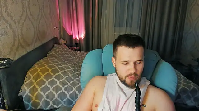 Vladik b online show from May 1, 6:02 pm