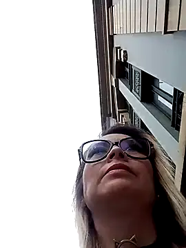 CandieGilson   online show from September 14, 11:32 am