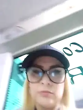 CandieGilson   online show from February 11, 11:21 am