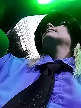 CandieGilson   online show from March 3, 11:17 am