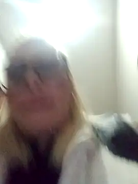 CandieGilson   online show from December 16, 10:30 am