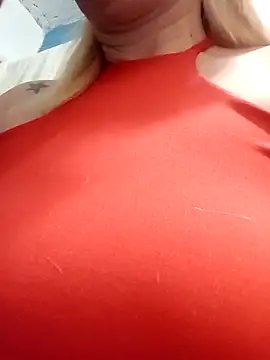 CandieGilson   online show from April 9, 10:21 am