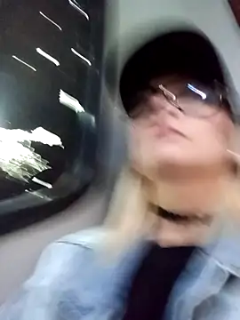 CandieGilson   online show from March 12, 11:36 am